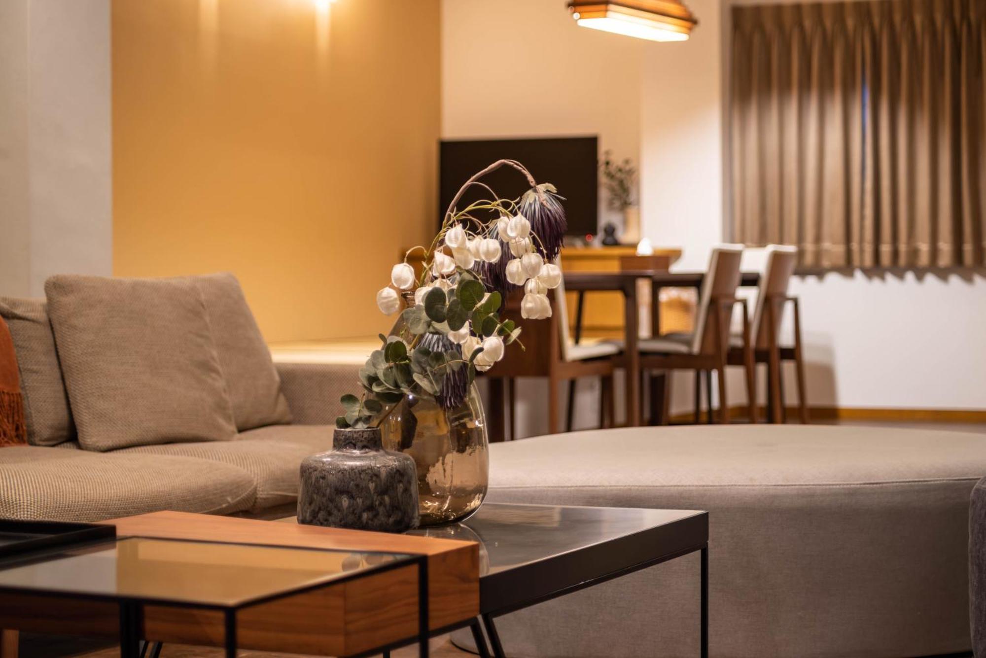 Bijou Suites Ai Premium Осака Стая снимка