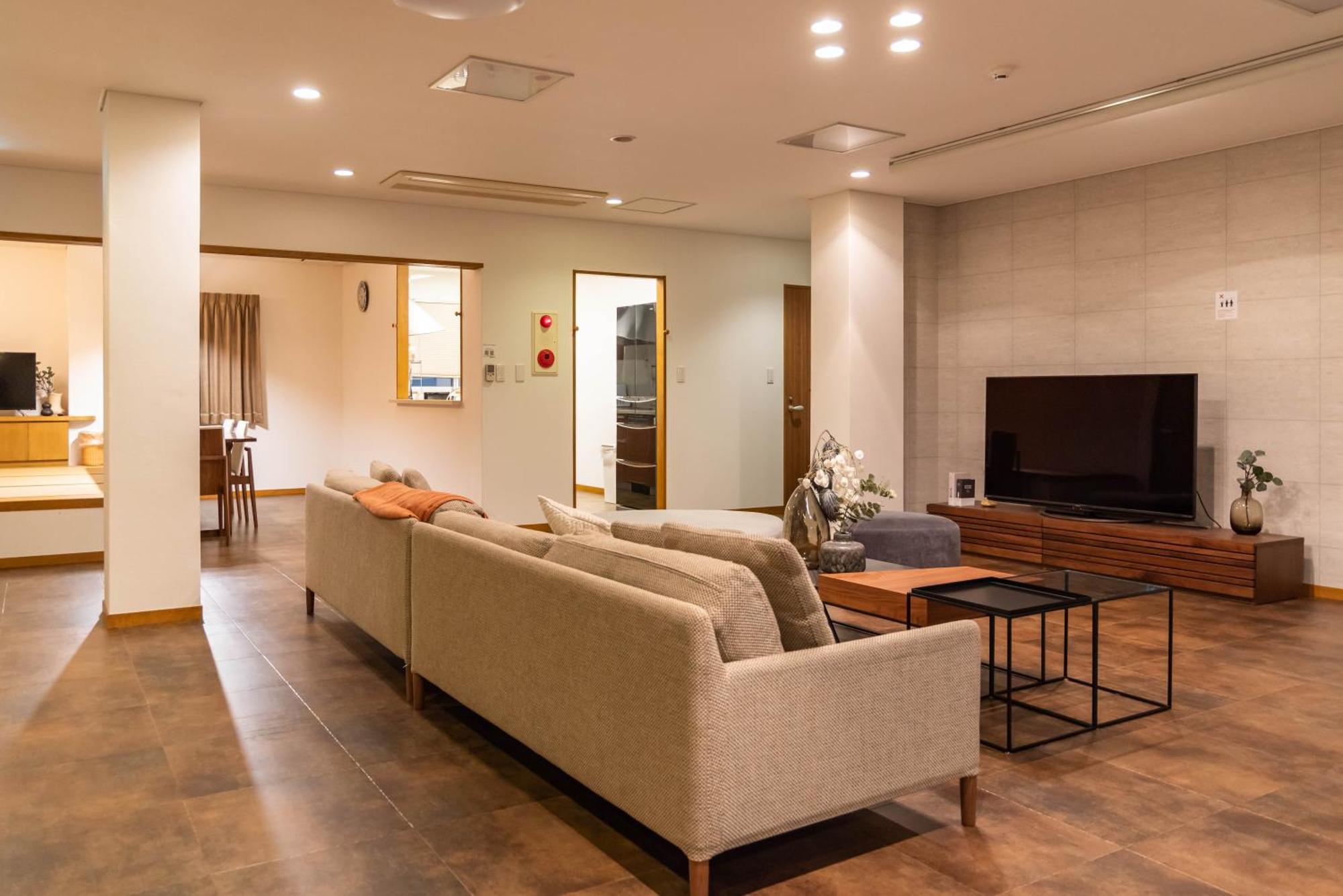 Bijou Suites Ai Premium Осака Стая снимка